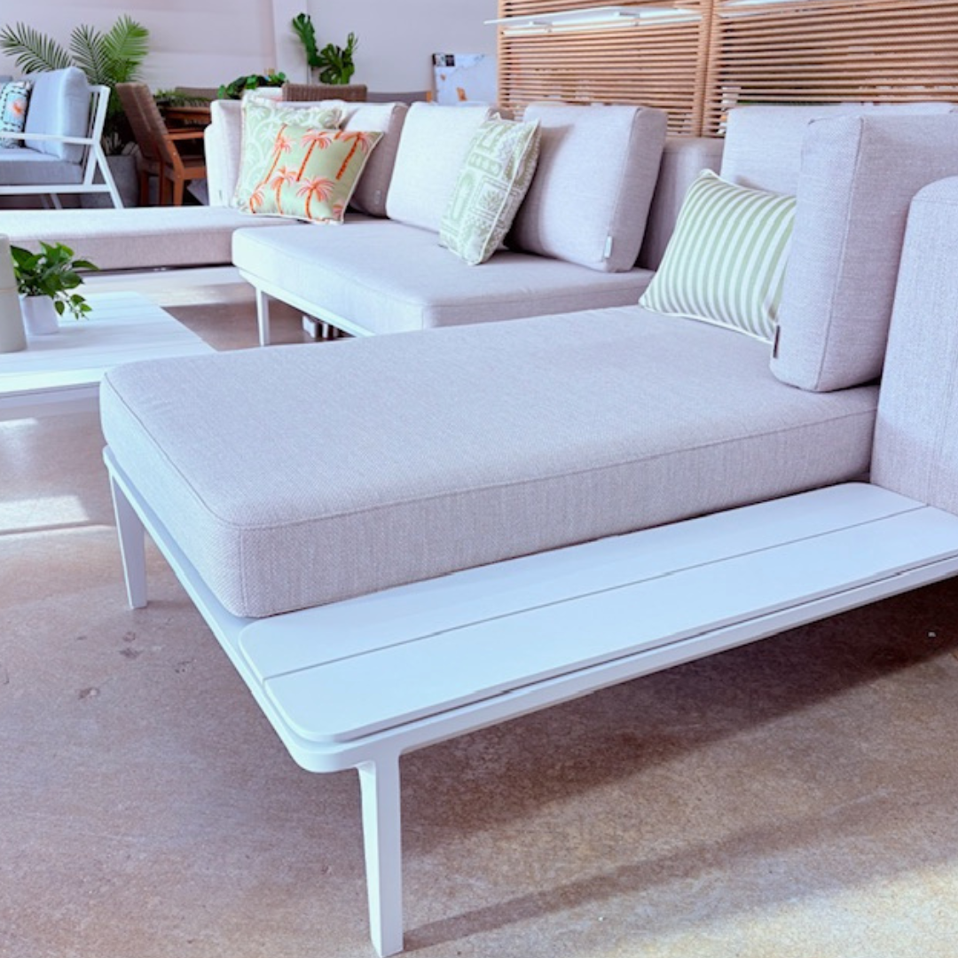 4 PCE BALI LOUNGE  SETTING