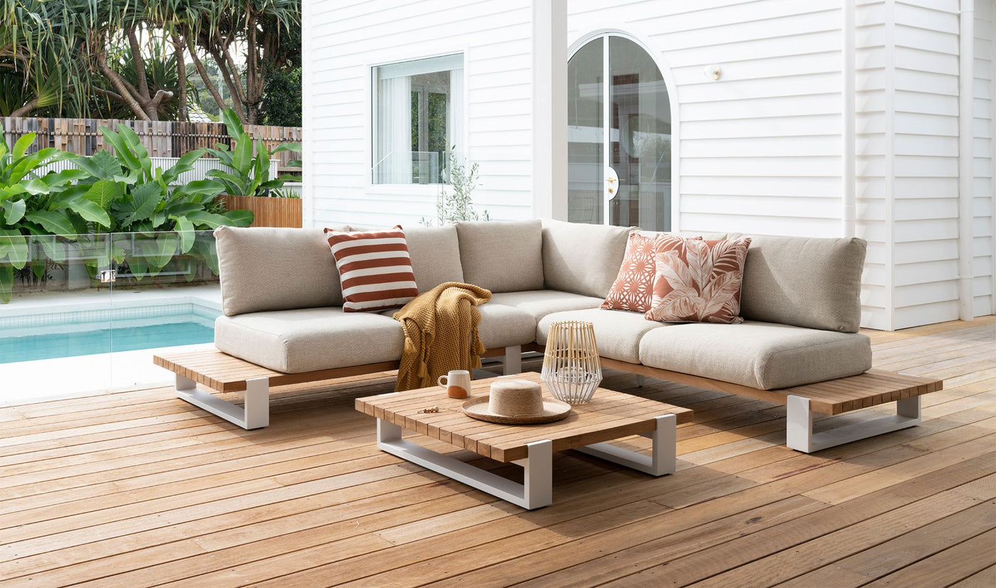 Corner Lounges