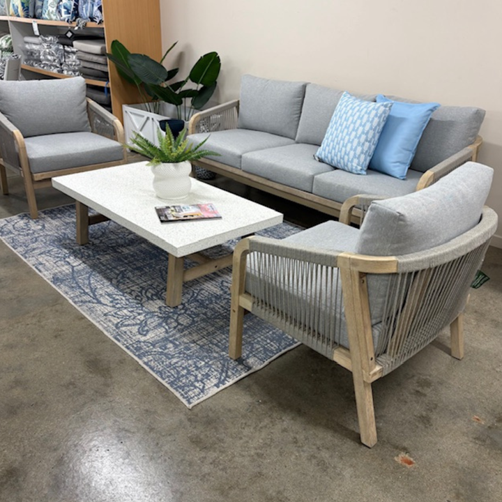 Ashen 4 PCE Lounge Setting