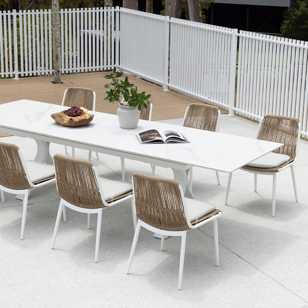 ARONA CHAIR