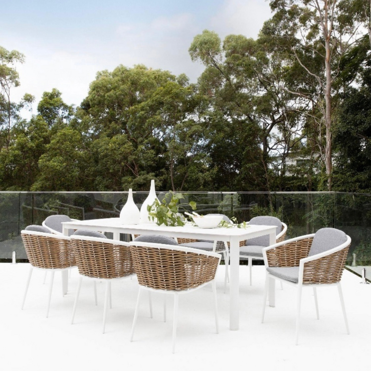 Artemis Dining Setting