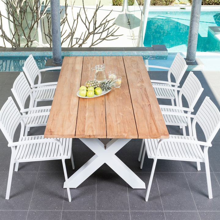 Bellona Dining Table