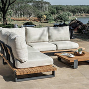 GRIFFIN CORNER LOUNGE
