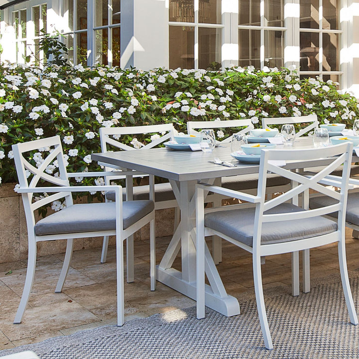 Bridgeport Dining Setting