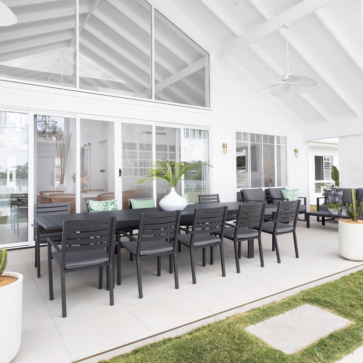 Congo Extension Table & Mondo Dining Setting
