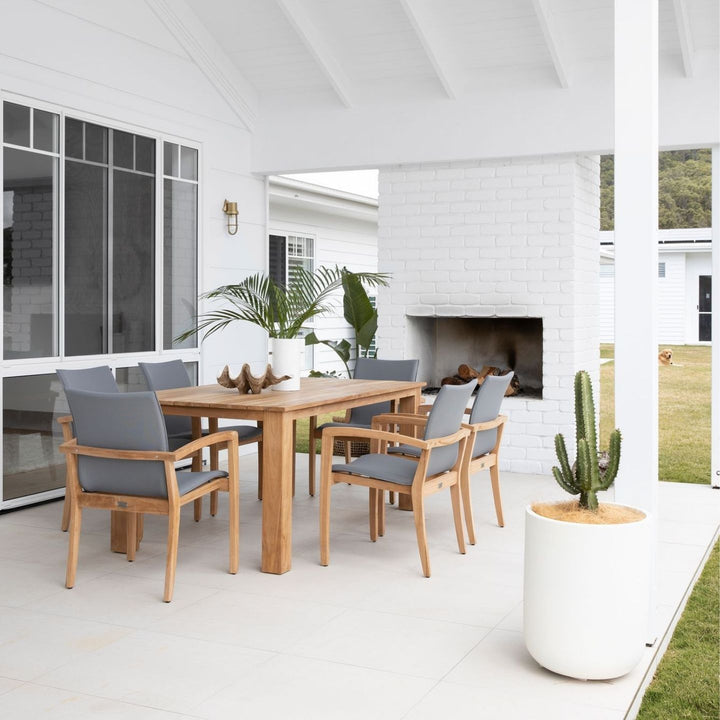 Brooklyn and Verona Dining Setting