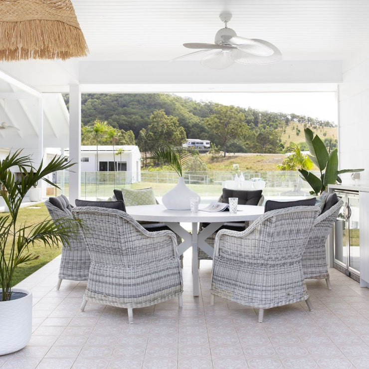 Sonic & Corinella Dining Setting