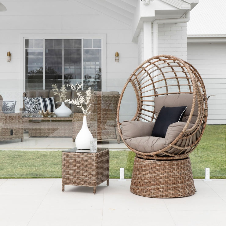 Sassy Swivel Chair