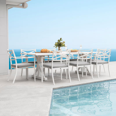 Bridgeport Dining Setting